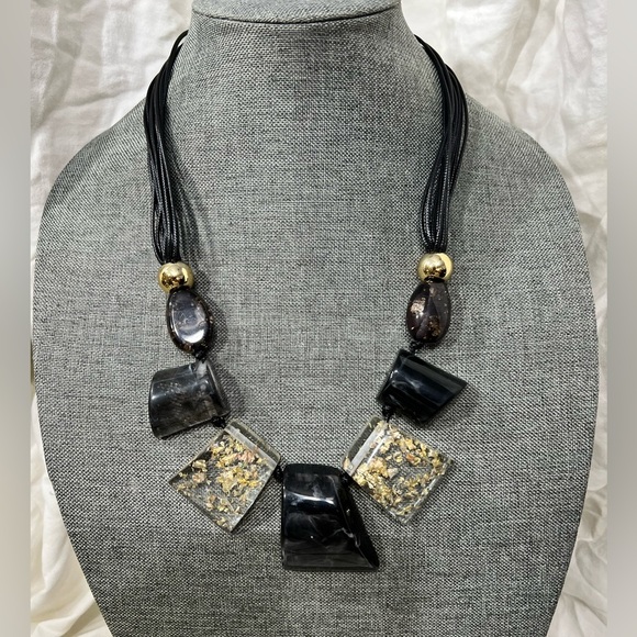 Fashion Jewelry Jewelry - BoHo Style Necklace Acrylic W/ Rope Chain & 18kt Gold Plated Beads ☑️